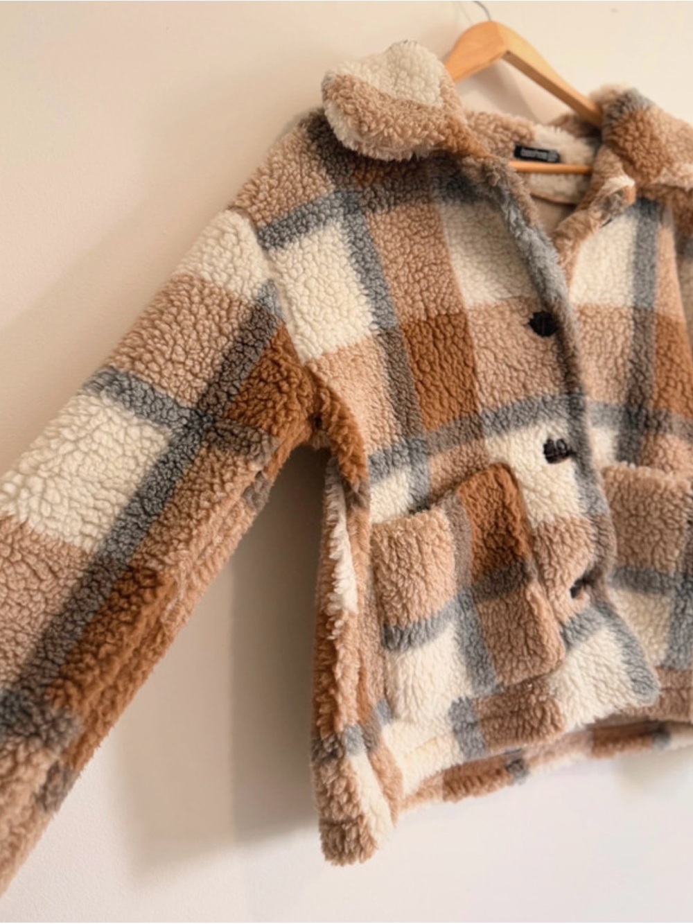 Boohoo Kids Plaid Teddy Puffer Jacket - Beige, Cream & Gray